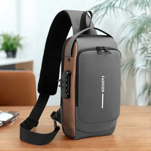 Waterproof Unisex USB Travel Bag (SALE 🔥)