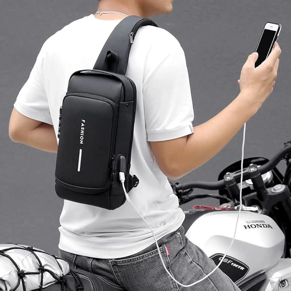 Waterproof Unisex USB Travel Bag (SALE 🔥)